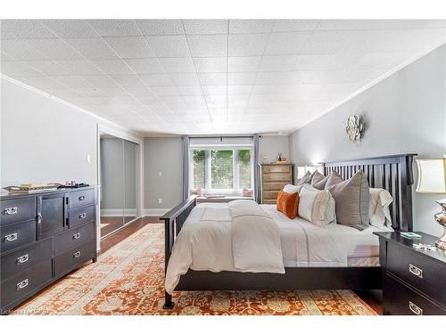 1012 Mill Street, Muskoka Lakes, ON - Indoor Photo Showing Bedroom