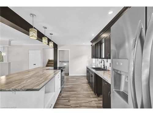 329 Collins Drive, Orillia, ON - Indoor Photo Showing Kitchen