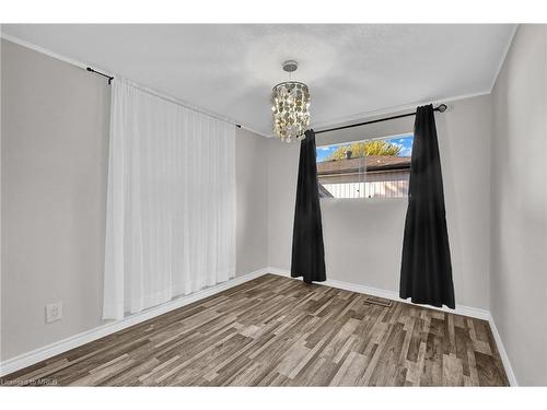 329 Collins Drive, Orillia, ON - Indoor Photo Showing Other Room