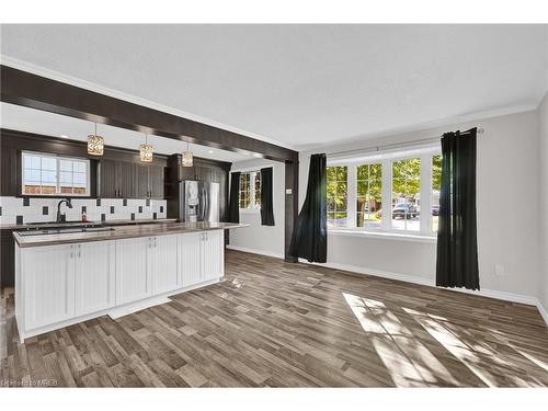 329 Collins Drive, Orillia, ON - Indoor Photo Showing Kitchen