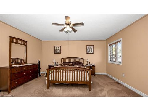 1530 Portsmouth Place, Mississauga, ON - Indoor Photo Showing Bedroom