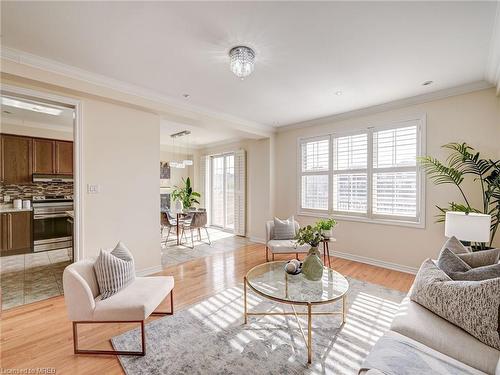 106 Naperton Drive, Brampton, ON - Indoor Photo Showing Living Room