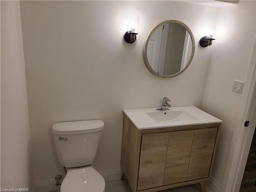 75 Pepperwood Crescent, Kitchener, ON - Indoor Photo Showing Bathroom