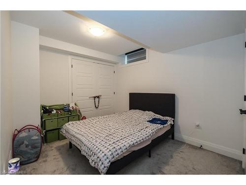 1552 Bowler Drive, Windsor, ON - Indoor Photo Showing Bedroom