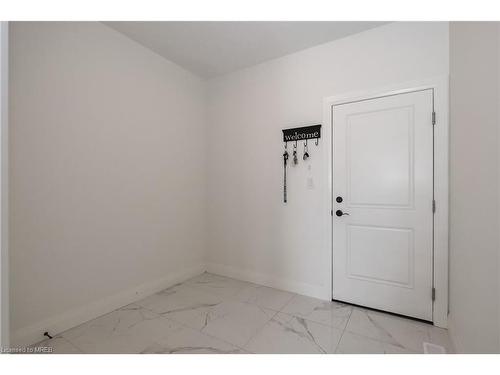 1552 Bowler Drive, Windsor, ON - Indoor Photo Showing Other Room