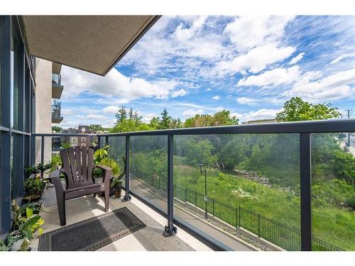 318-4700 Highway 7, Vaughan, ON - Outdoor With Balcony With View With Exterior