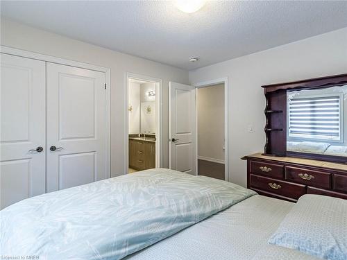 20 Idol Road, Brampton, ON - Indoor Photo Showing Bedroom