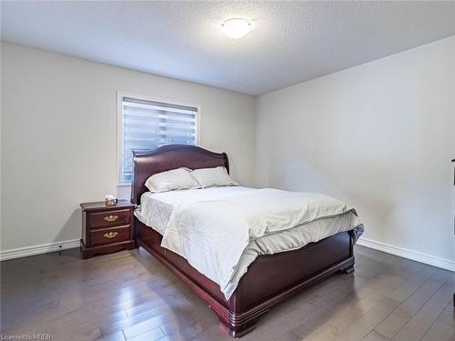 20 Idol Road, Brampton, ON - Indoor Photo Showing Bedroom