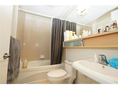 1507-85 Bloor Street E, Toronto, ON - Indoor Photo Showing Bathroom