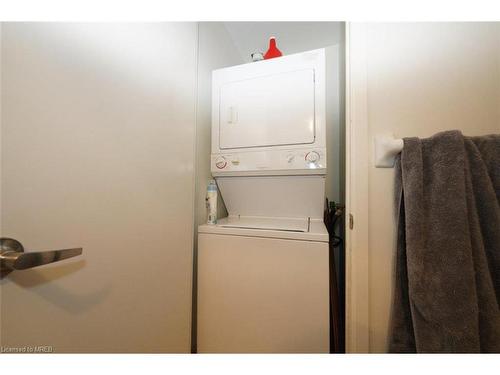 1507-85 Bloor Street E, Toronto, ON - Indoor Photo Showing Laundry Room