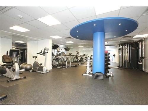 1507-85 Bloor Street E, Toronto, ON - Indoor Photo Showing Gym Room