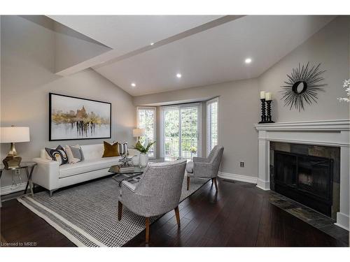 6-460 Beechwood Place, Waterloo, ON - Indoor Photo Showing Living Room With Fireplace