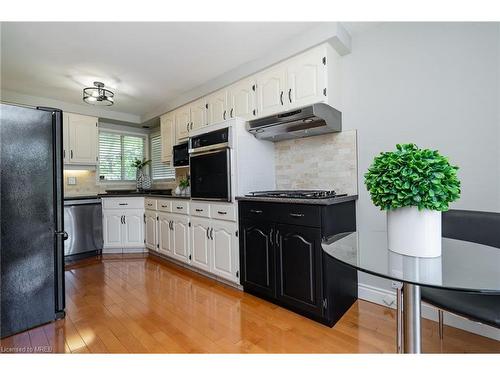 6-460 Beechwood Place, Waterloo, ON - Indoor Photo Showing Kitchen