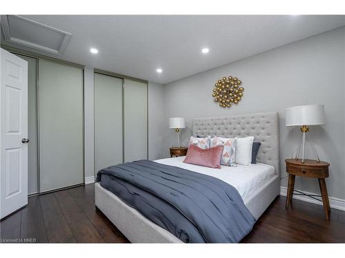 6-460 Beechwood Place, Waterloo, ON - Indoor Photo Showing Bedroom