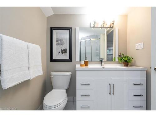 6-460 Beechwood Place, Waterloo, ON - Indoor Photo Showing Bathroom