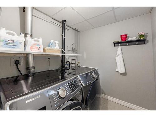 327 Highridge Avenue, Hamilton, ON - Indoor Photo Showing Laundry Room