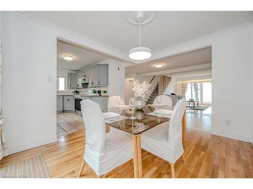 2 Campview Road, Stoney Creek, ON - Indoor Photo Showing Dining Room