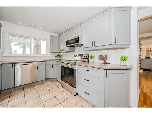 2 Campview Road, Stoney Creek, ON - Indoor Photo Showing Kitchen