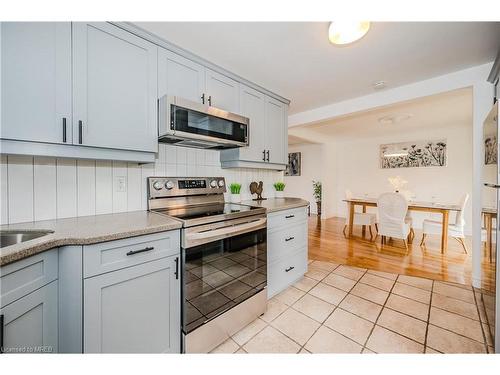 2 Campview Road, Stoney Creek, ON - Indoor Photo Showing Kitchen