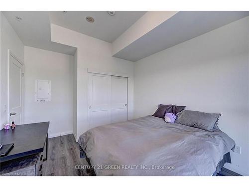 2712-108 Garment Street, Kitchener, ON - Indoor Photo Showing Bedroom