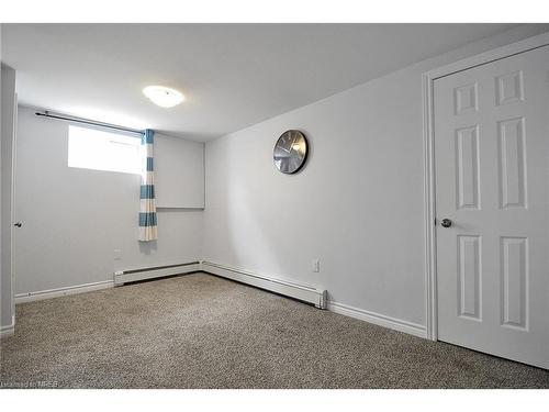 442 Highland Road E, Kitchener, ON - Indoor Photo Showing Other Room