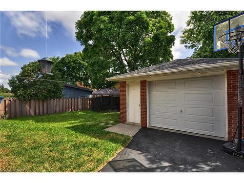 442 Highland Road E, Kitchener, ON - Outdoor