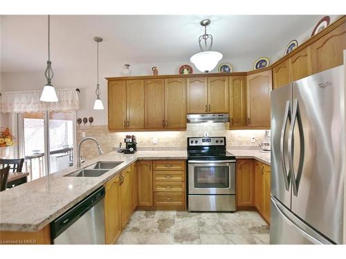 37 Tona Trail, Wasaga Beach, ON - Indoor Photo Showing Kitchen With Stainless Steel Kitchen With Double Sink