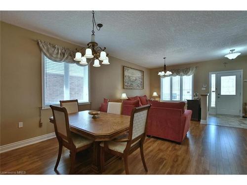 37 Tona Trail, Wasaga Beach, ON - Indoor Photo Showing Dining Room