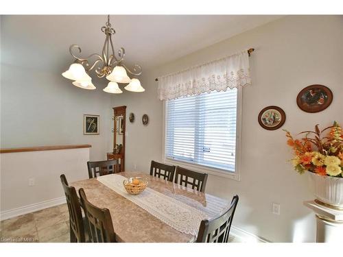 37 Tona Trail, Wasaga Beach, ON - Indoor Photo Showing Dining Room