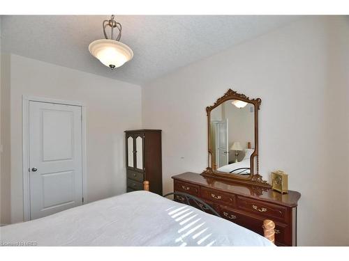 37 Tona Trail, Wasaga Beach, ON - Indoor Photo Showing Bedroom