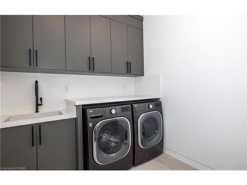 2163 Primate Road, Mississauga, ON - Indoor Photo Showing Laundry Room