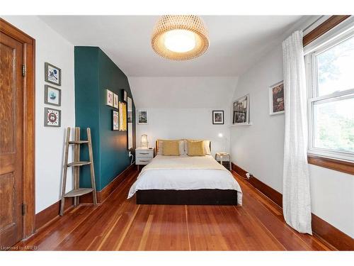 24 Ellen Street, Brampton, ON - Indoor Photo Showing Bedroom