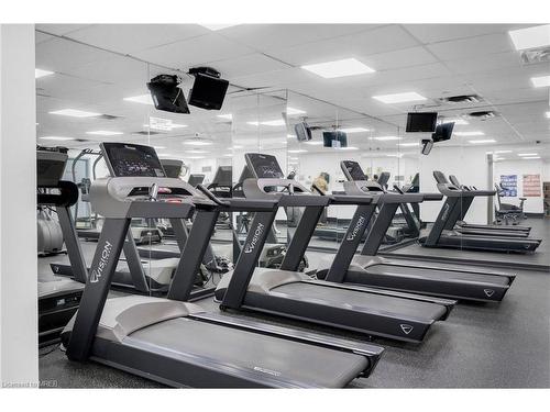 609-335 Webb Drive, Mississauga, ON - Indoor Photo Showing Gym Room