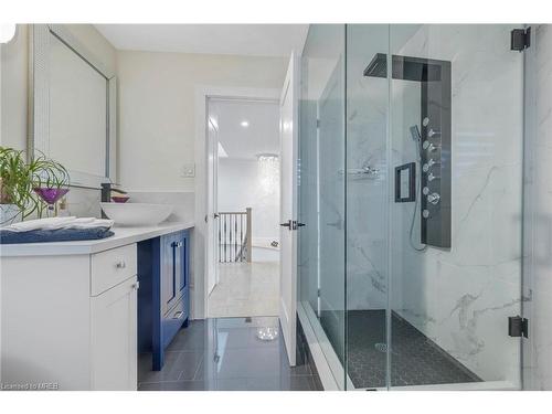 107 Kennedy Avenue, Hamilton, ON - Indoor Photo Showing Bathroom