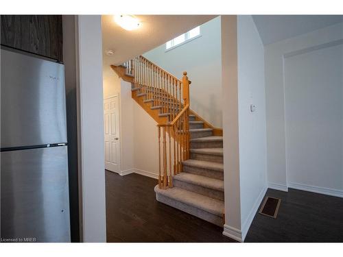 1-166 Deerpath Drive, Guelph, ON - Indoor Photo Showing Other Room