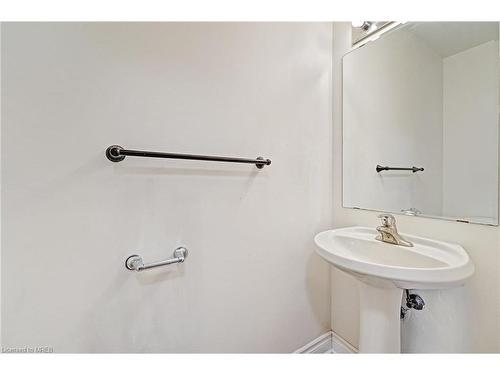 21 Axelrod Avenue, Brampton, ON - Indoor Photo Showing Bathroom