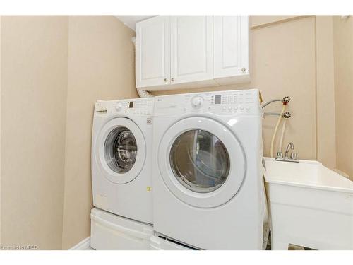 120 Karalee Crescent, Cambridge, ON - Indoor Photo Showing Laundry Room