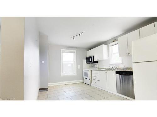 55 Sherwood Avenue, Kitchener, ON - Indoor Photo Showing Kitchen