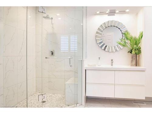 118 Colbeck Drive, Welland, ON - Indoor Photo Showing Bathroom