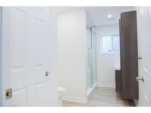 118 Colbeck Drive, Welland, ON - Indoor Photo Showing Bathroom