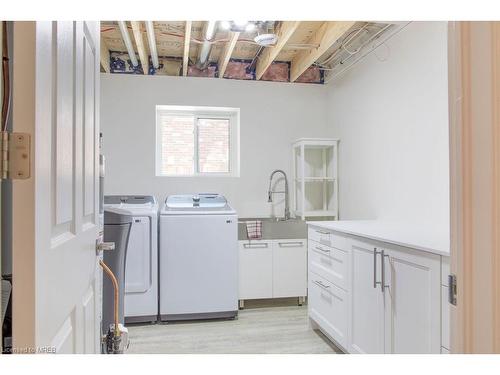 118 Colbeck Drive, Welland, ON - Indoor Photo Showing Laundry Room