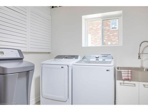 118 Colbeck Drive, Welland, ON - Indoor Photo Showing Laundry Room