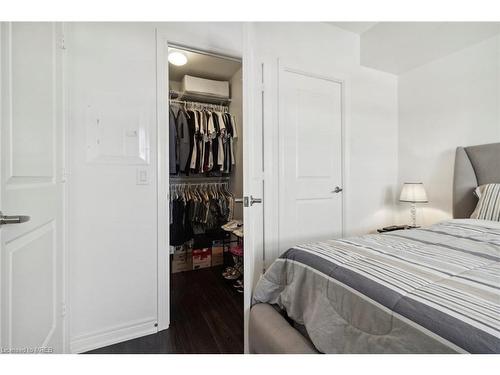 1512-9245 Jane Street, Maple, ON - Indoor Photo Showing Bedroom