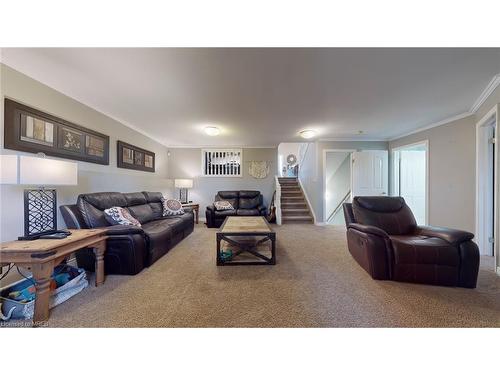 1 Fuller Drive, Caledonia, ON - Indoor Photo Showing Living Room