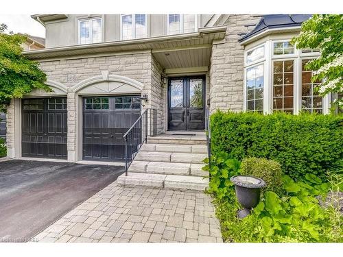 3303 Fox Run Circle, Oakville, ON - Outdoor