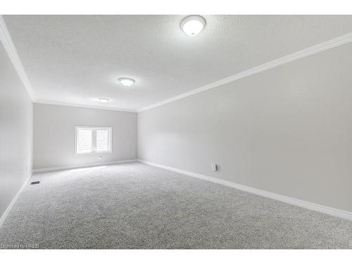 3303 Fox Run Circle, Oakville, ON - Indoor Photo Showing Other Room