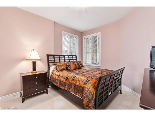 58 Waterview Road, Wasaga Beach, ON - Indoor Photo Showing Bedroom