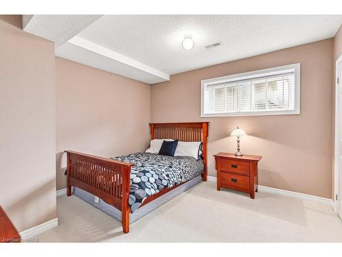 58 Waterview Road, Wasaga Beach, ON - Indoor Photo Showing Bedroom