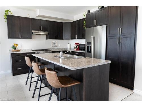 1754 Aukett Drive, London, ON - Indoor Photo Showing Kitchen With Double Sink