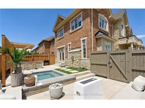 125 Burnhamthorpe Road E, Oakville, ON - Outdoor With Deck Patio Veranda